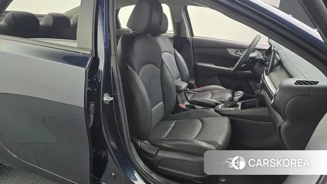 Kia The New K3 2nd generation 2021 Синий из Кореи, фото 3