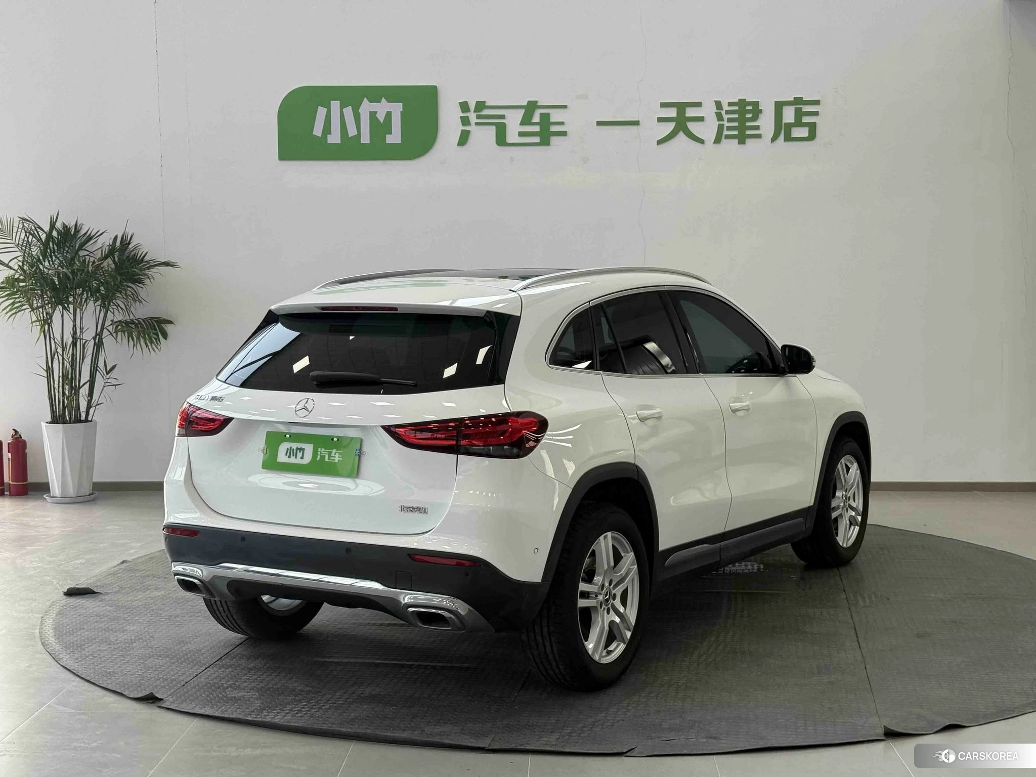 Mercedes-Benz GLA 2021 Белый из Китая, фото 3