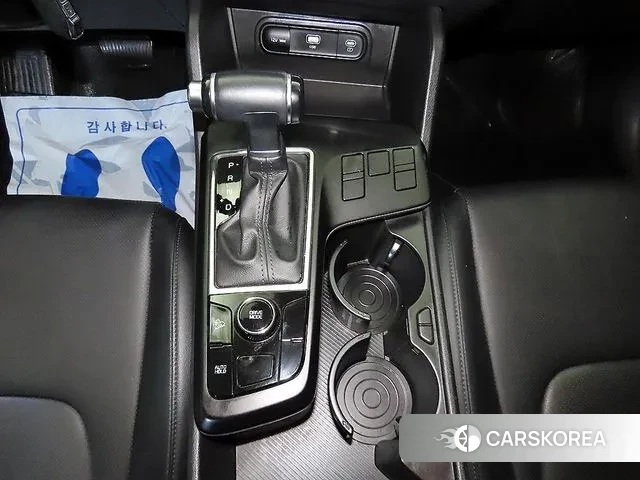 Kia Sportage 5th Generation 2023 Белый из Кореи, фото 3