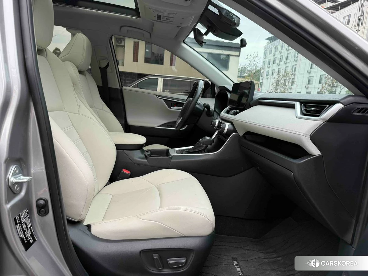 Toyota Wilanda 2023 Серебристо-серый из Китая, фото 3