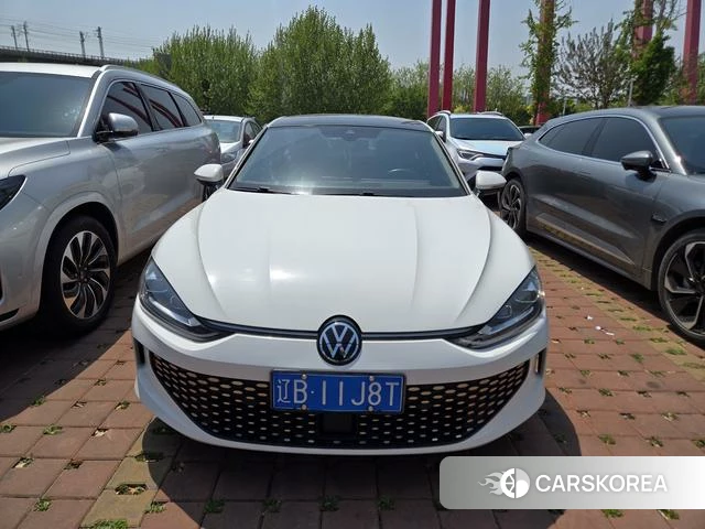 Volkswagen Lingdu 2023 Белый из Китая, фото 3