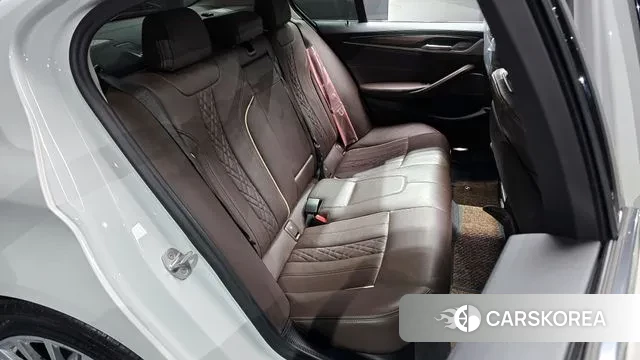 BMW 5 Series (G30) 2020 Белый из Кореи, фото 3