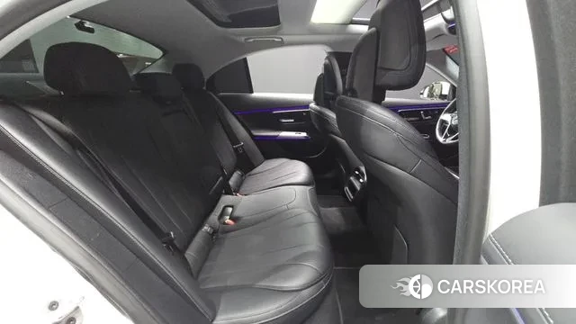 Mercedes-Benz E-Class W214 2024 Белый из Кореи, фото 3