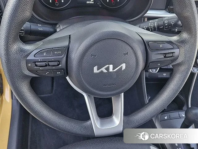 Kia Morning Urban (JA) 2023 Желтый из Кореи, фото 3