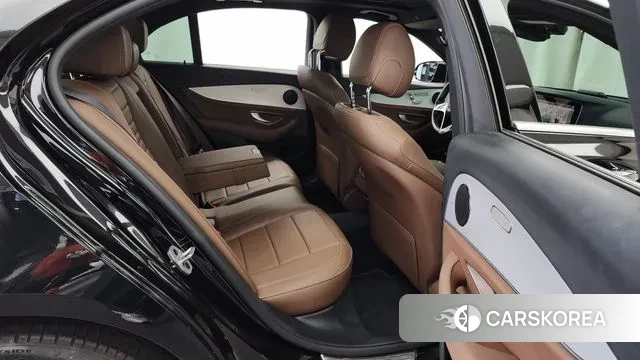 Mercedes-Benz E-Class W213 2020 Черный из Кореи, фото 3