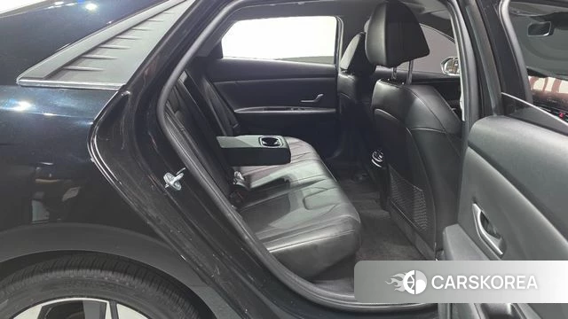 Hyundai Avante Hybrid (CN7) 2023 Черный из Кореи, фото 3