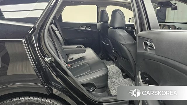 Kia Sportage 5th Generation Hybrid 2023 Черный из Кореи, фото 3