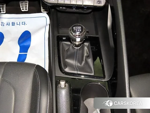 Hyundai The New Avante (CN7) 2023 Белый из Кореи, фото 3