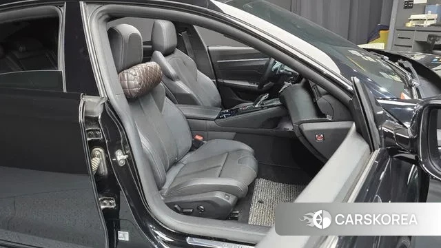 Peugeot 508 second Generation 2022 Черный из Кореи, фото 3