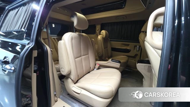 Kia The New Carnival 2018 Черный из Кореи, фото 3
