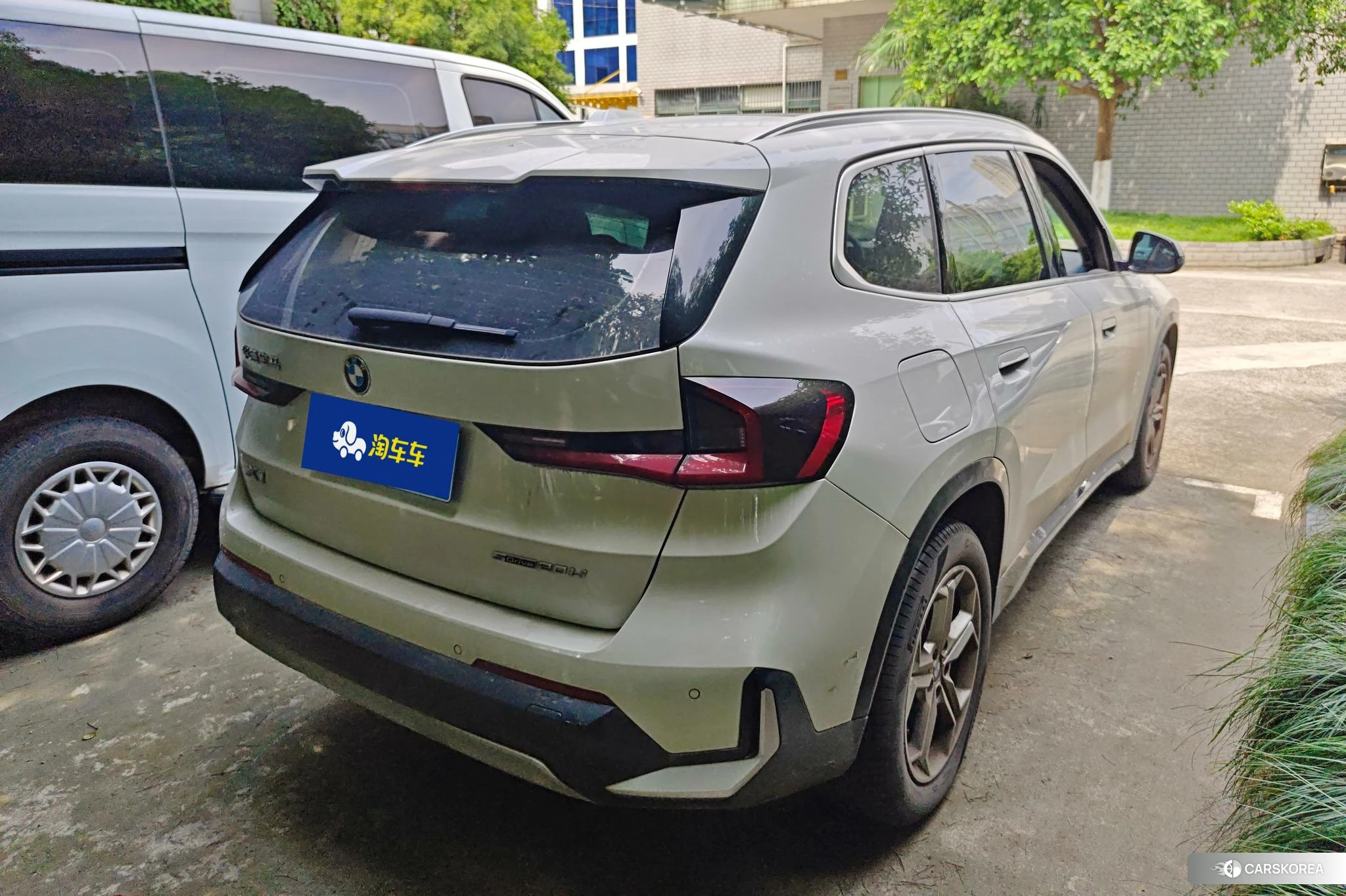 BMW X1 2023 Белый из Китая, фото 3