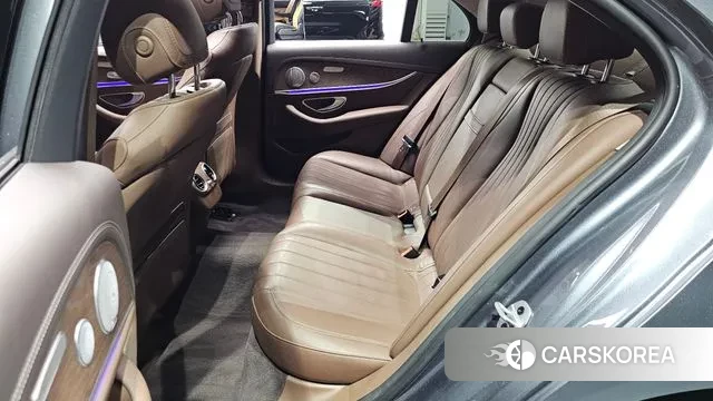 Mercedes-Benz E-Class W213 2020 Серый из Кореи, фото 3