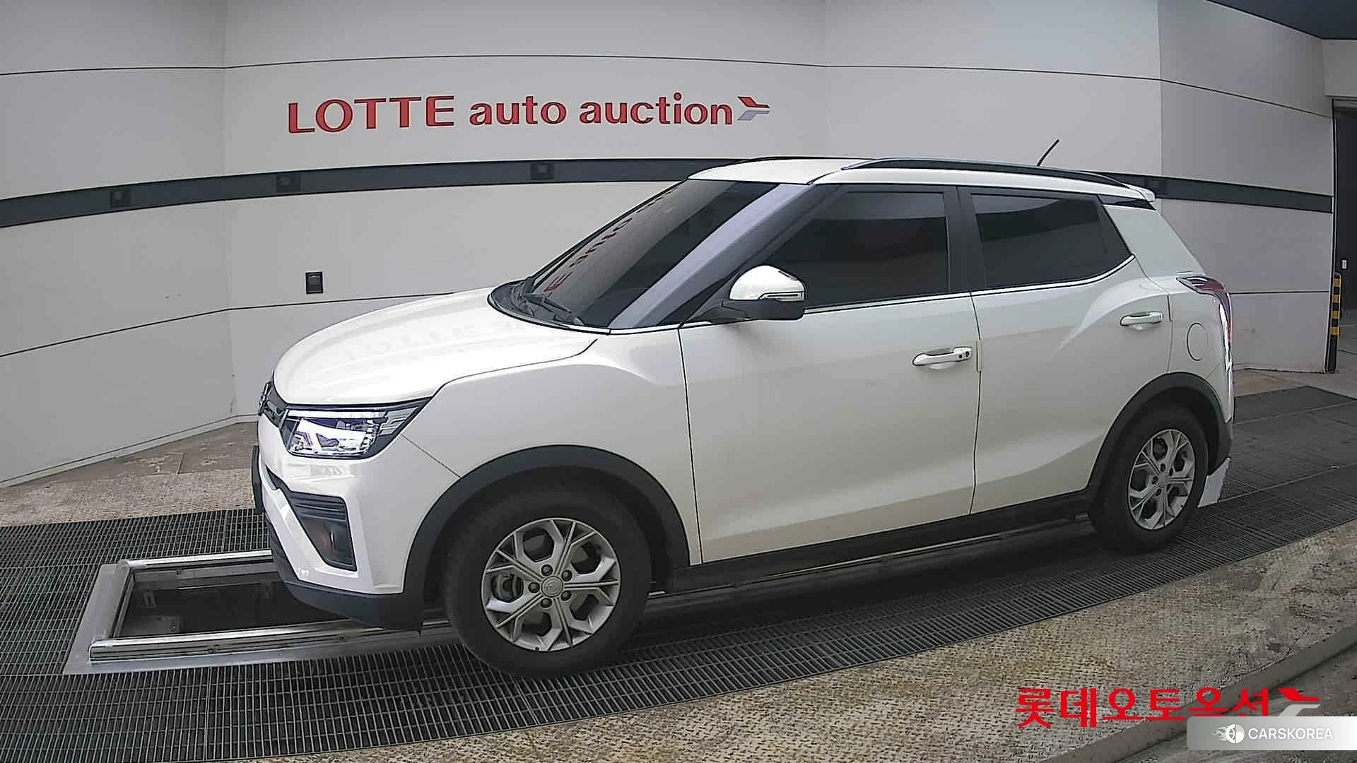 SsangYong Tivoli 2021 Grand White из Кореи, фото 3