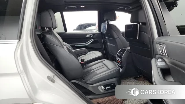 BMW X7 (G07) 2022 Белый из Кореи, фото 3