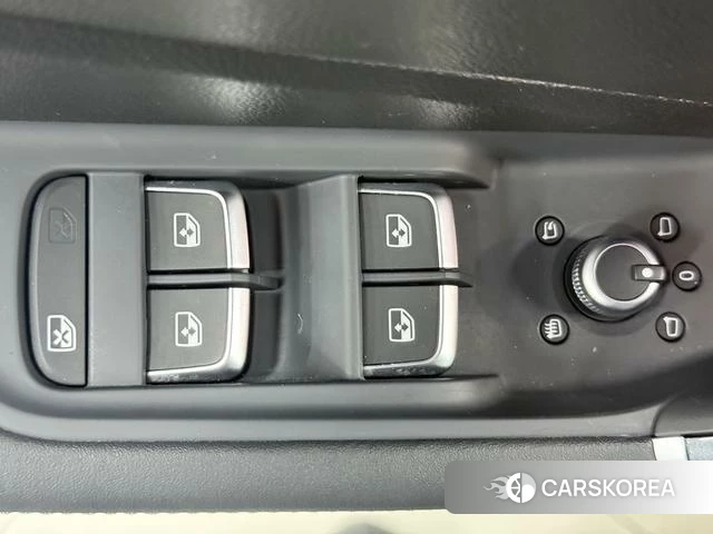 Audi Q2L 2022 Серебристо-серый из Китая, фото 3