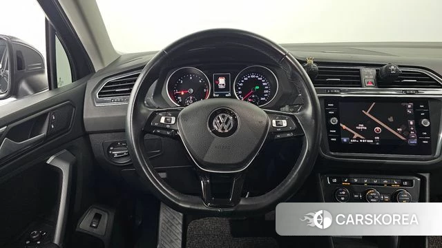 Volkswagen Tiguan second Generation 2020 Серый из Кореи, фото 3