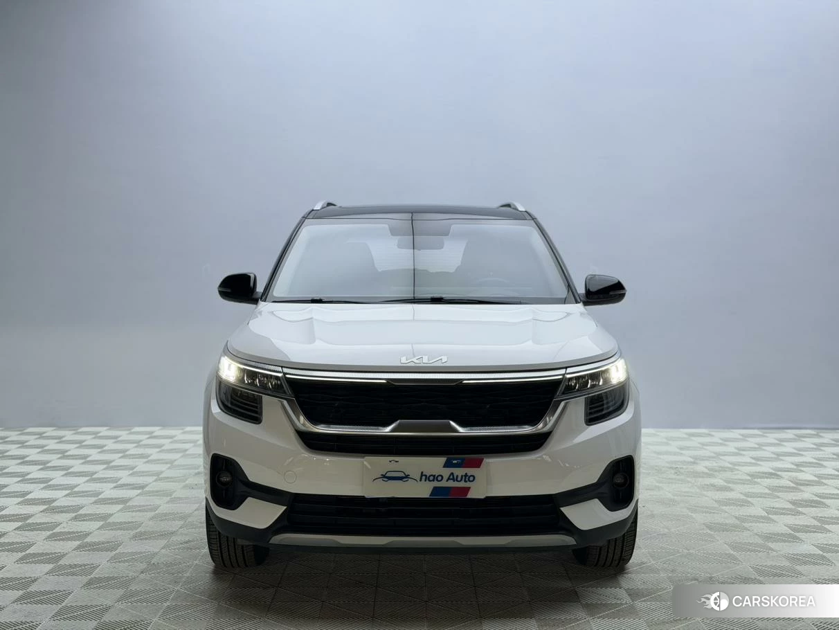 Kia KX3 2021 Белый из Китая, фото 3