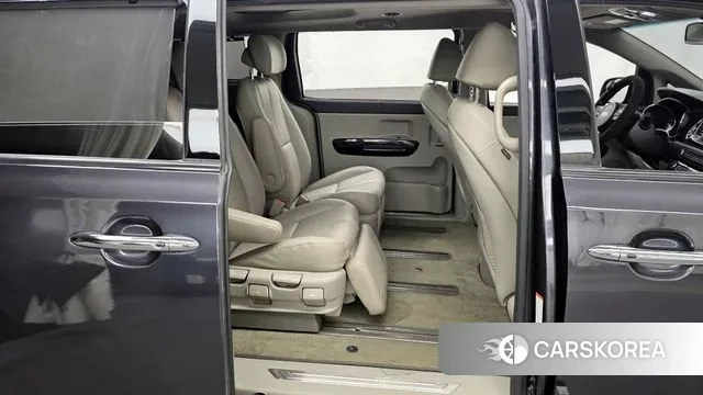 Kia The New Carnival 2018 Серый из Кореи, фото 3