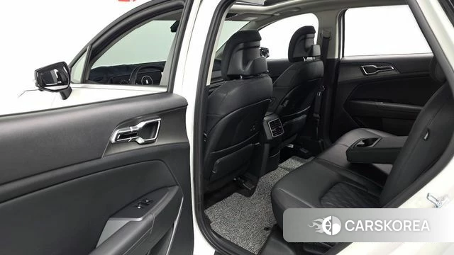 Kia The New Sportage 5th Generation 2025 Белый из Кореи, фото 3