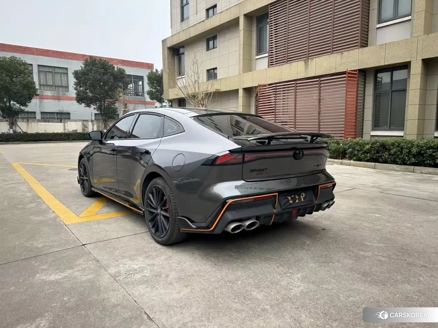 Chang'an Changan UNI-V 2023 Silver/gray из Китая, фото 3