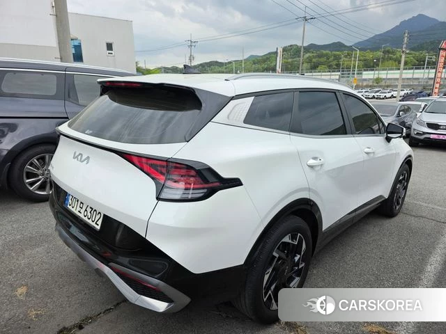 Kia Sportage 5th Generation 2024 Белый из Кореи, фото 3