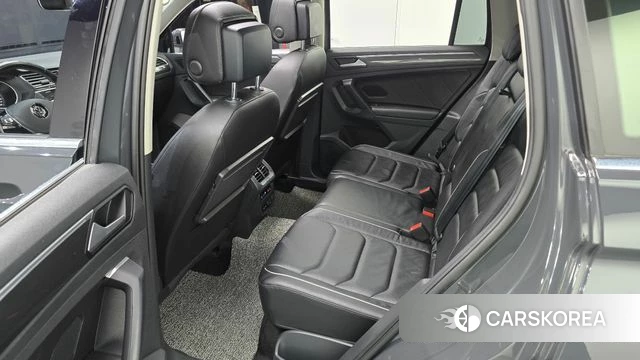 Volkswagen Tiguan second Generation 2020 Серый из Кореи, фото 3