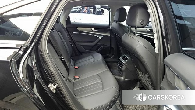 Audi A6 (C8) 2021 Черный из Кореи, фото 3