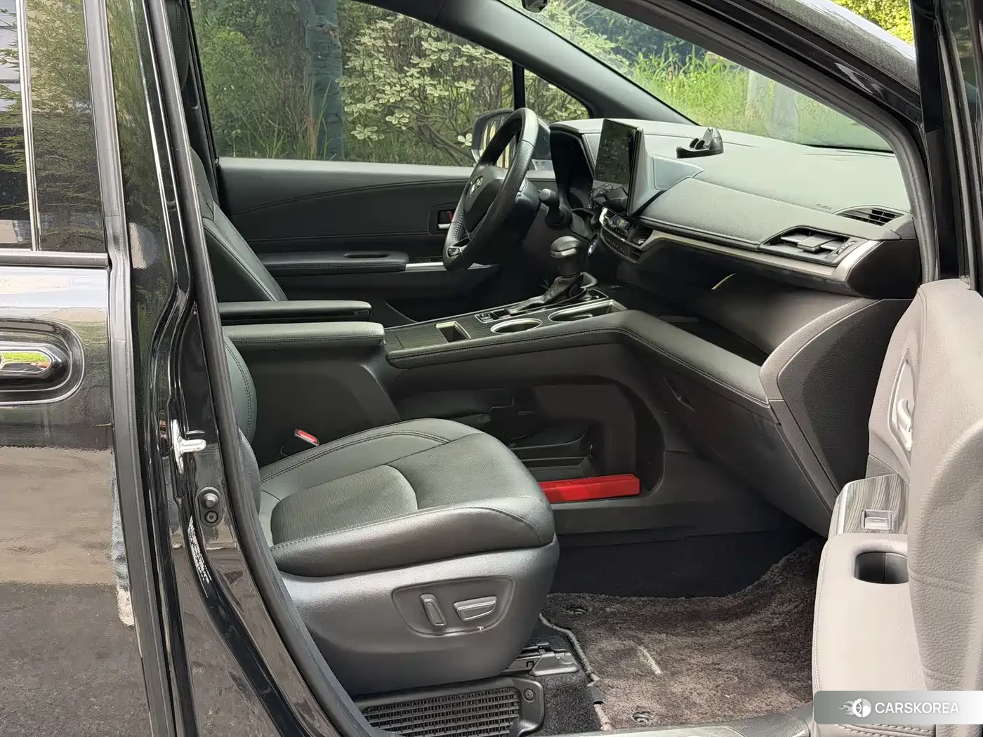Toyota Sienna 2023 Черный из Китая, фото 3