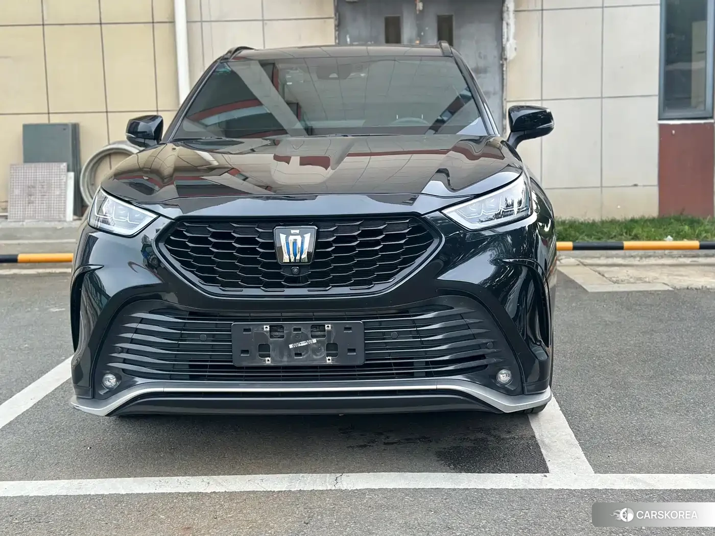 Toyota Crown 2021 Черный из Китая, фото 3