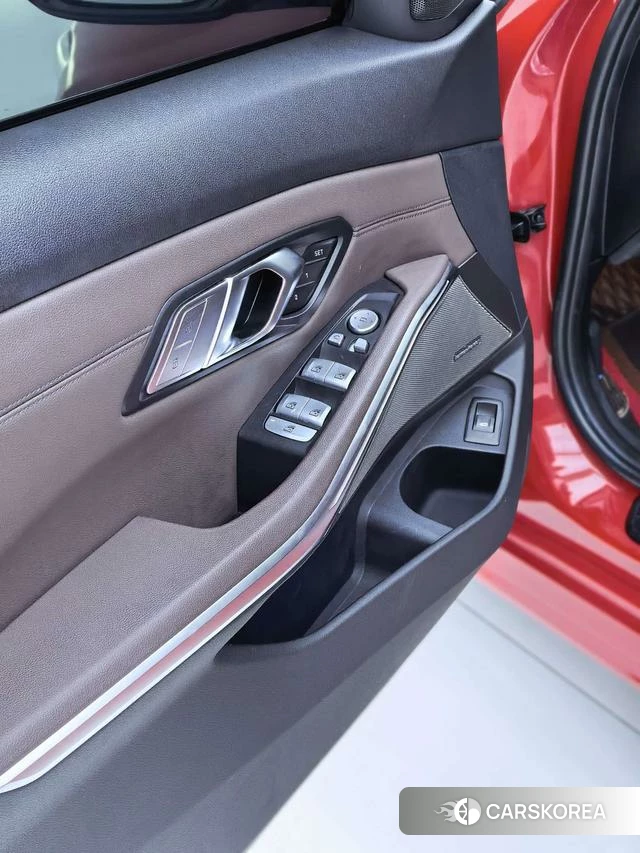 BMW 3 series 2021 Красный из Китая, фото 3