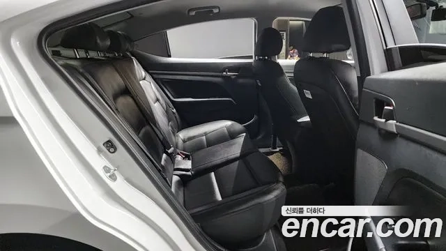 Hyundai Avante AD 2018 Белый из Кореи, фото 3