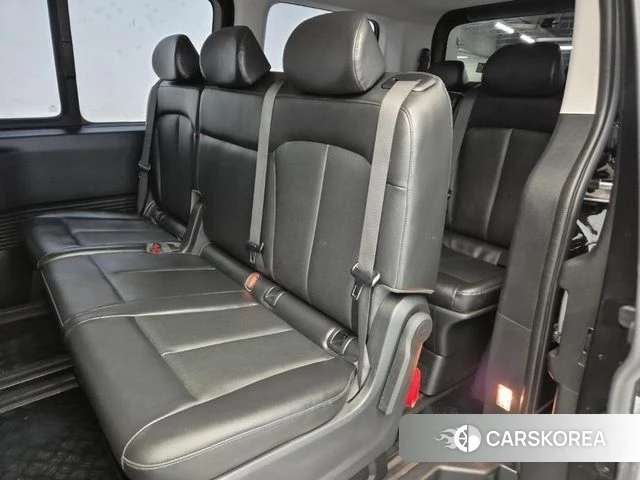 Hyundai Staria 2021 Черный из Кореи, фото 3