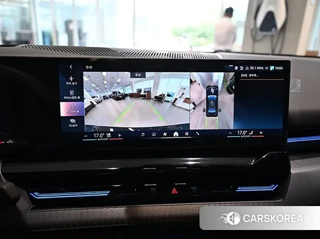 BMW 5 Series (G60) 2024 Черный из Кореи, фото 3