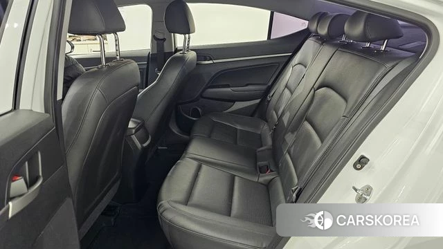 Hyundai Avante AD 2018 Белый из Кореи, фото 3