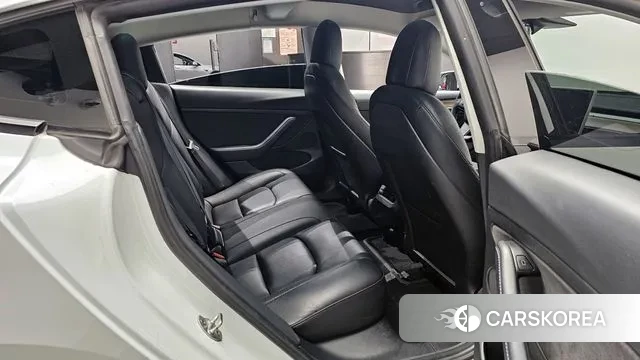 Tesla Model 3 2021 Белый из Кореи, фото 3