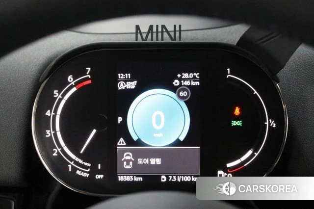 Mini Cooper Countryman 2024 Черный из Кореи, фото 3