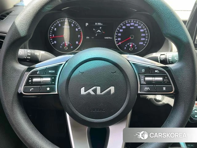 Kia The New K3 2nd generation 2022 Белый из Кореи, фото 3