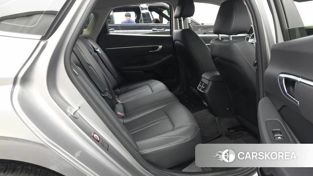 Hyundai Sonata (DN8) 2020 Серебристо-серый из Кореи, фото 3