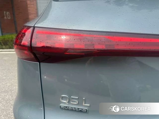 Audi Q5L 2026 Серебристо-серый из Китая, фото 3