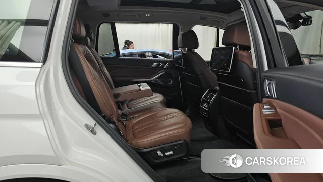 BMW X7 (G07) 2021 Белый из Кореи, фото 3