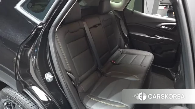 Chevrolet (GM Daewoo) Trax Crossover 2024 Черный из Кореи, фото 3