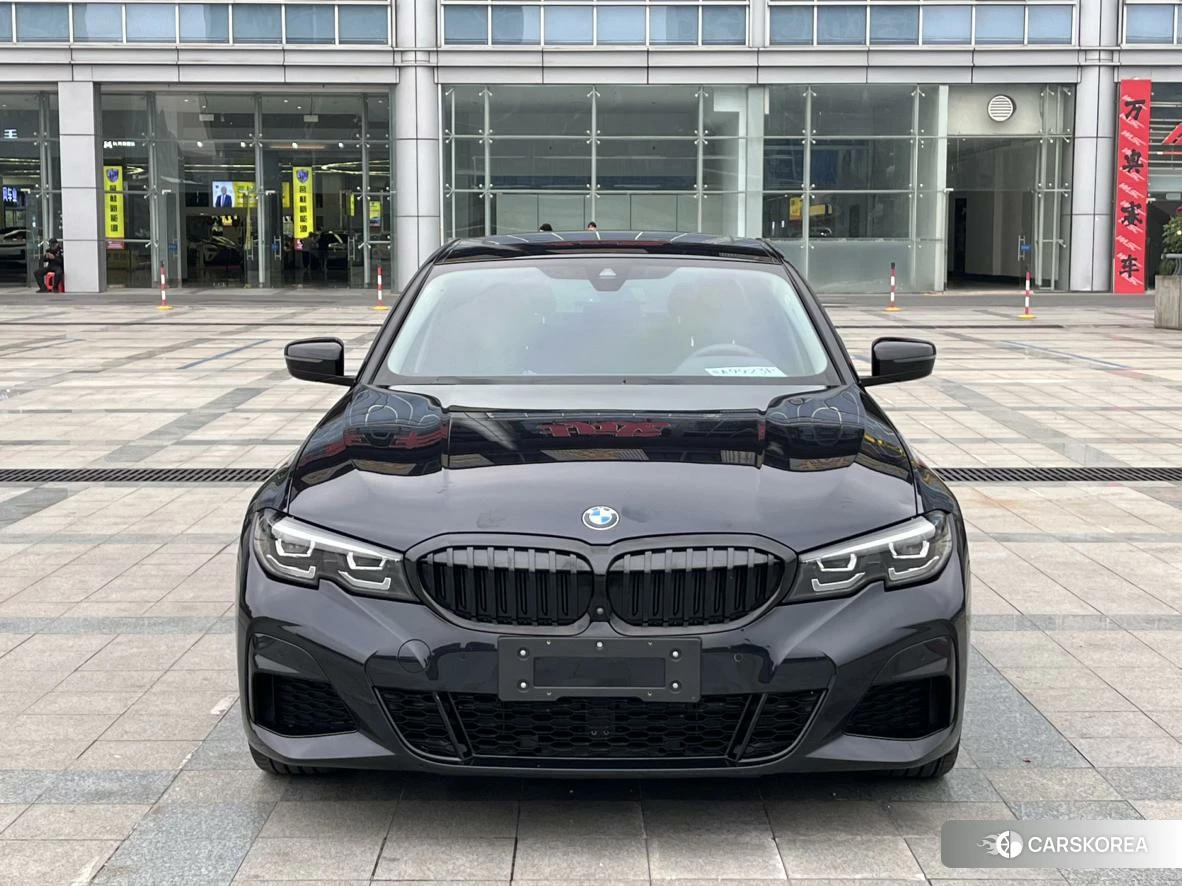BMW 3 series 2022 Черный из Китая, фото 3