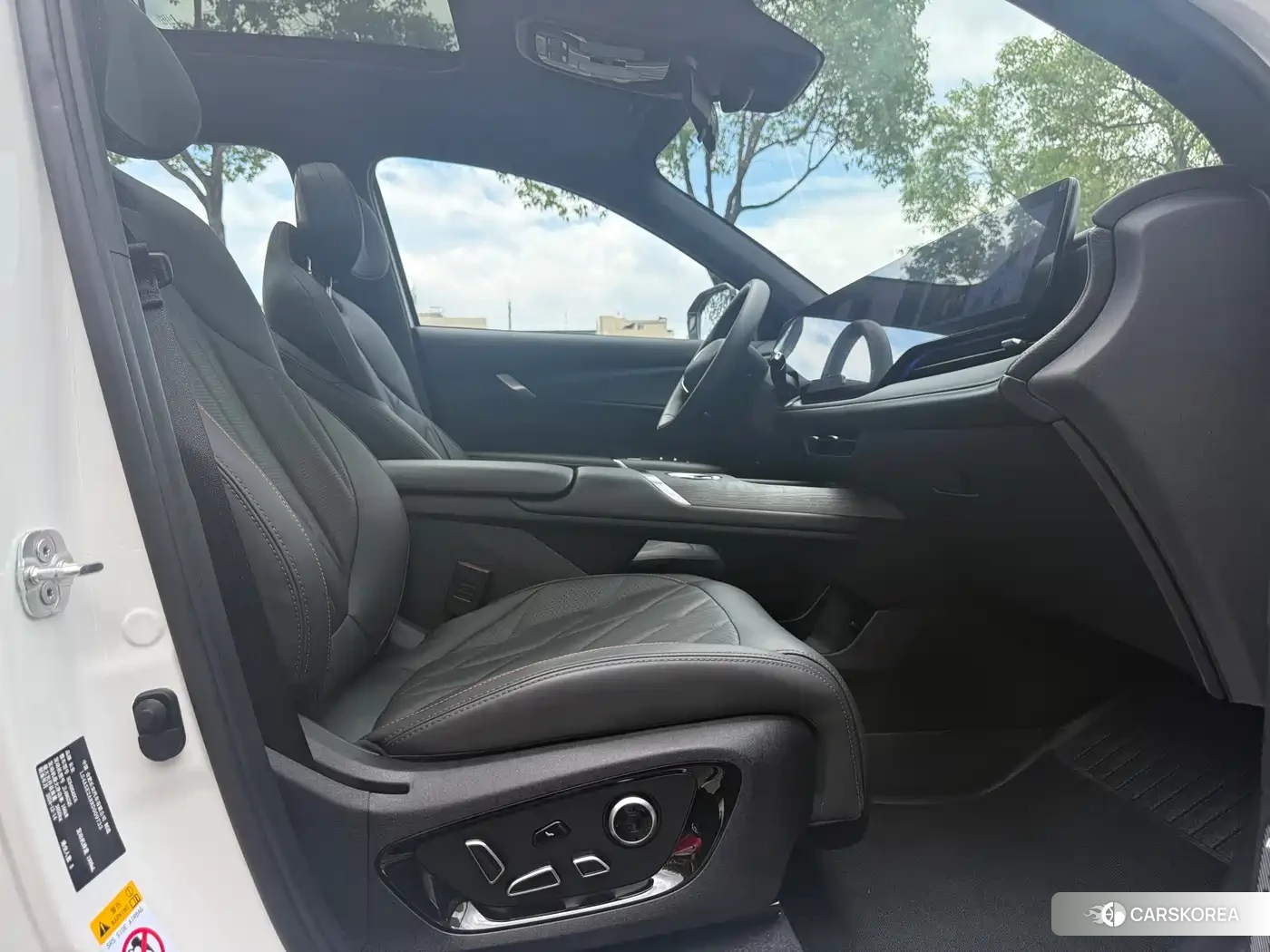 Chang'an Changan CS75PLUS 2025 Белый из Китая, фото 3