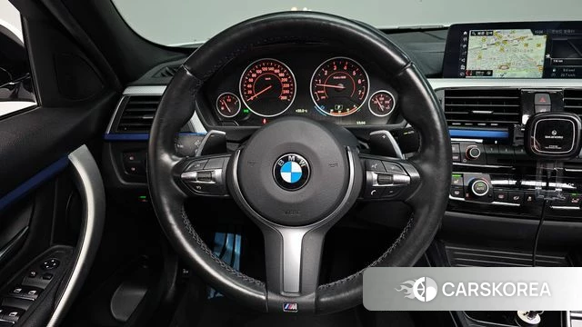 BMW 3 Series (F30) 2018 Белый из Кореи, фото 3