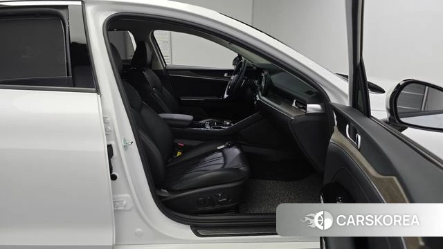 Kia K5 3rd generation 2023 Белый из Кореи, фото 3