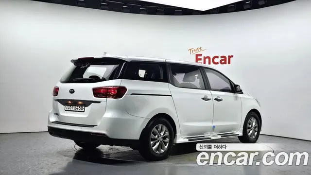 Kia The New Carnival 2019 Белый из Кореи, фото 3