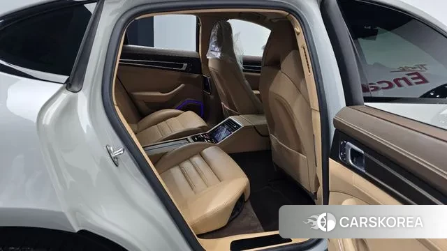 Porsche Panamera (971) 2022 Серебристо-серый из Кореи, фото 3