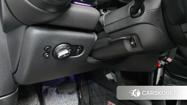 Mini Cooper 2023 Белый из Кореи, фото 3