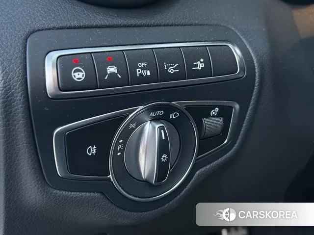 Mercedes-Benz C-Class W205 2021 Белый из Кореи, фото 3