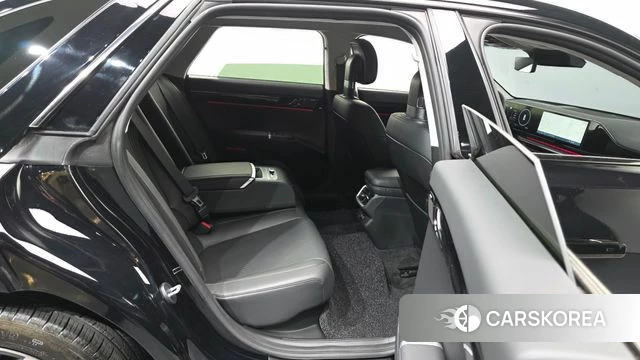 Hyundai Grandeur Hybrid (GN7) 2024 Черный из Кореи, фото 3